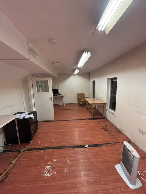 Asbestos artex removal from plasterboard walls in Earl's Court